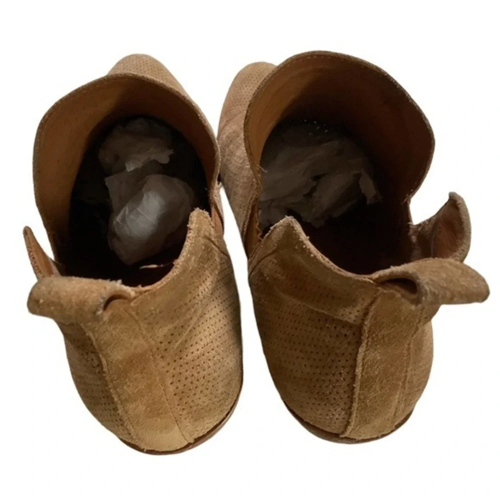 Sigerson Morrison Textured Slip On‎ Boots Booties Camel Tan SZ Euro 38.5 US 8